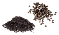 fragrance notes black tea and cracked pepper